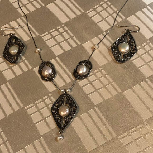 Pearl & Sterling Silver Necklace & Earrings by Israeli Artist YAM Yuval - Picture 7 of 13